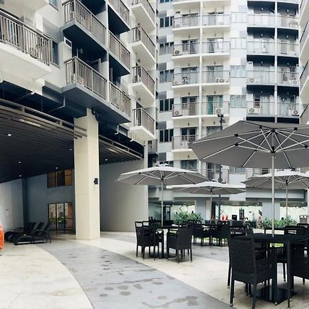 S Residences-Moa Manila Exteriör bild