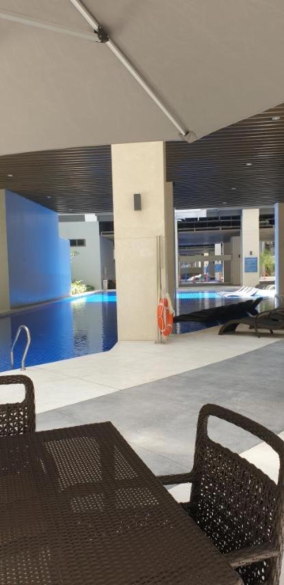 S Residences-Moa Manila Exteriör bild